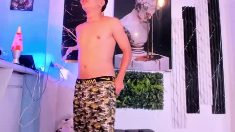 Snapshot of stiiveen_24cm chatting on February 2025 04:54:01 AM Stiven brendan online show from February 2025 04:54:01 AM