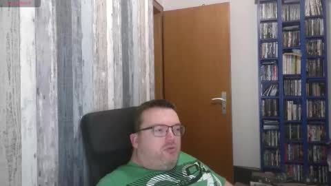 Snapshot of still_alive1985 chatting on October 2025 07:14:01 PM Oliver online show from October 2025 07:14:01 PM