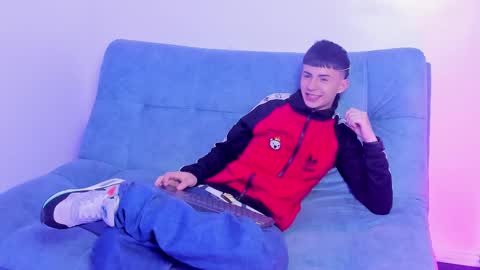 Stivarfox21 online show from February 2025 03:52:02 AM