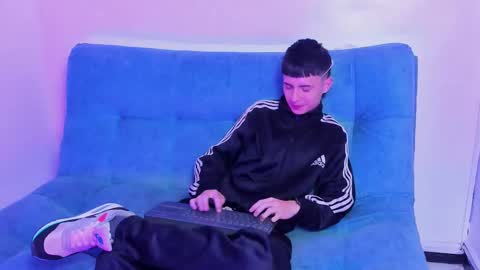 Stivarfox21 online show from February 2025 08:02:02 AM