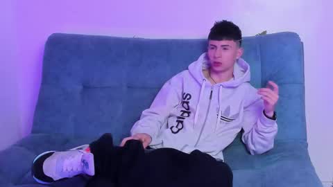 Stivarfox21 online show from February 2025 03:50:02 AM