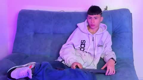 Stivarfox21 online show from February 2025 04:12:01 AM