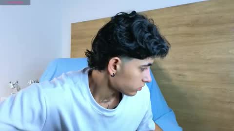 Snapshot of stivenbenet1 chatting on September 2025 01:33:02 PM stivenbenet1 online show from September 2025 01:33:02 PM