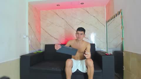 Snapshot of stivendreams chatting on November 2025 04:12:01 AM friends online show from November 2025 04:12:01 AM