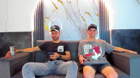 friends online show from February 2026 06:26:01 AM