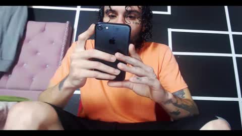 stiven online show from October 2025 05:52:02 AM