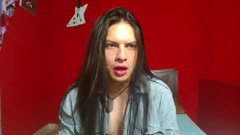 stivnhot online show from March 2025 12:09:02 AM