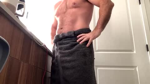 stlhotwifeguy online show from December 2024 02:33:01 PM