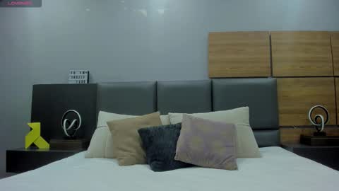 Stone Lee  online show from October 2025 08:41:01 PM