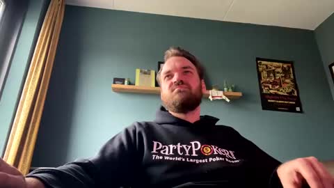 Snapshot of stonednboner chatting on December 2024 01:18:01 PM Stonerboner online show from December 2024 01:18:01 PM