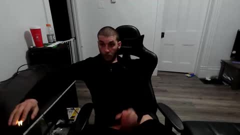 stonedpanda77 online show from May 2026 02:31:01 AM
