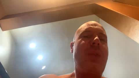 Stoodley22 online show from October 2025 04:43:02 AM