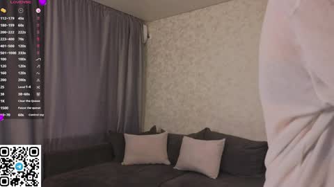 Luna online show from April 2026 01:08:02 PM