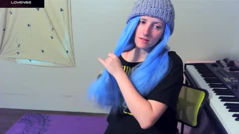 Stormythunder online show from April 2026 12:03:01 PM