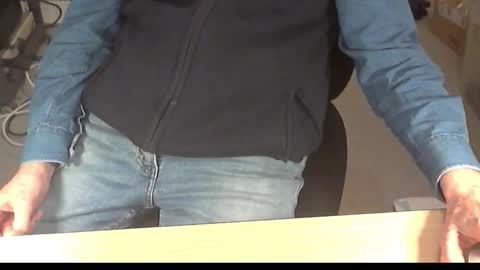 Dave online show from December 2025 07:45:02 PM