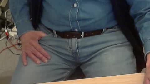 Dave online show from March 2026 07:39:01 PM