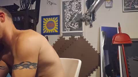 Str8 online show from February 2025 08:00:01 PM