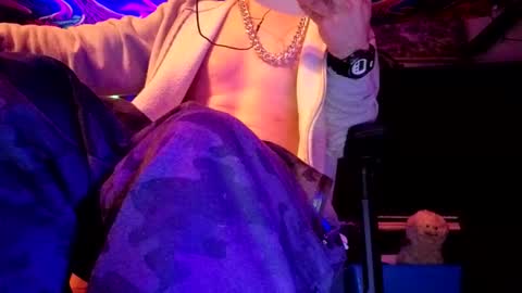 Str8 online show from January 2026 05:22:02 AM