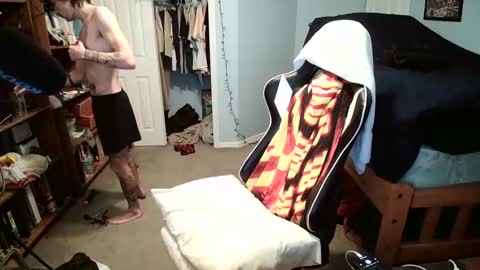 str8whiteboy21 online show from February 2025 05:37:01 PM