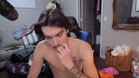 str8whiteboy21 online show from September 2025 11:10:01 AM