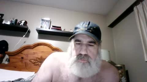 Straightbear4you online show from December 2025 12:54:01 PM