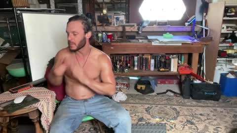 Cowboy Zuhly online show from April 2026 06:19:02 PM