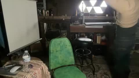 Cowboy Zuhly online show from April 2026 08:02:02 AM