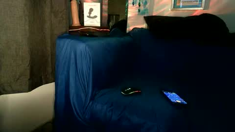 straitpipermann22 online show from November 2025 11:29:01 PM