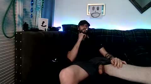 straitpipermann22 online show from April 2026 05:16:01 PM