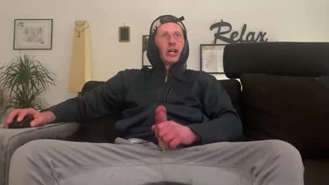 Snapshot of strammer_willi chatting on February 2026 04:49:02 AM strammer_willi online show from February 2026 04:49:02 AM