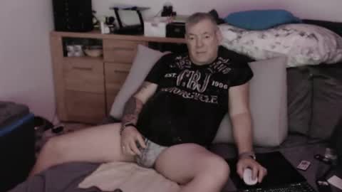 Snapshot of stranger1966 chatting on September 2025 09:15:01 PM Stranger online show from September 2025 09:15:01 PM