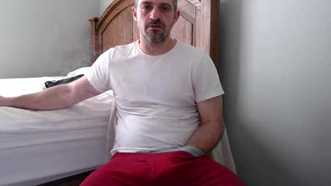 strangeratnight87 online show from April 2026 03:12:01 PM