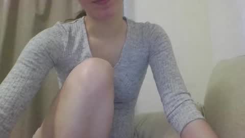 Snapshot of strawberry_soul chatting on October 2025 11:27:01 AM Harriet online show from October 2025 11:27:01 AM