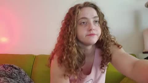 Strawberrylotsacake online show from September 2025 02:33:01 PM