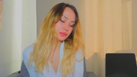 Tati and Lola online show from April 2026 11:35:01 AM