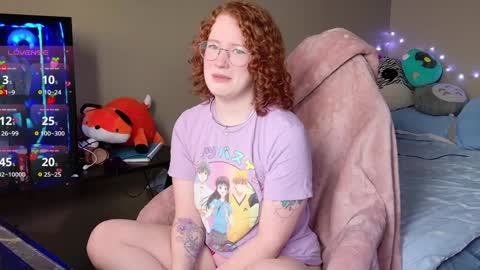 Snapshot of strawberryyfoxie chatting on January 2025 03:12:02 PM Foxie online show from January 2025 03:12:02 PM