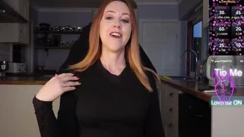 Amorina online show from February 2026 04:14:02 PM