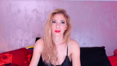 Elissa online show from November 2025 12:53:02 AM