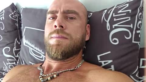 Strong Arni online show from October 2025 03:07:01 AM