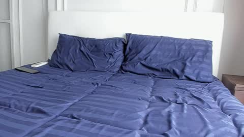 Strong Arni online show from December 2025 04:40:02 AM