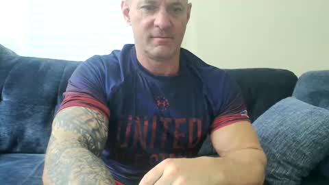 Snapshot of strongandhard073 chatting on September 2025 05:07:02 PM StrongAndHard online show from September 2025 05:07:02 PM