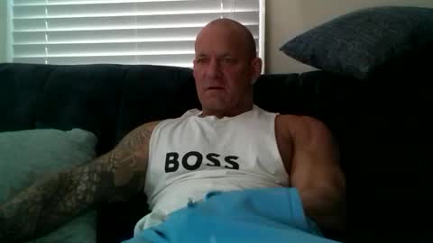 StrongAndHard online show from November 2025 06:17:01 PM