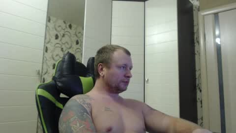 Snapshot of strongass18 chatting on February 2025 05:26:02 PM Alex online show from February 2025 05:26:02 PM