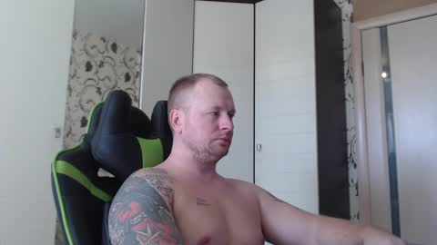 Snapshot of strongass18 chatting on March 2025 10:52:02 AM Alex online show from March 2025 10:52:02 AM