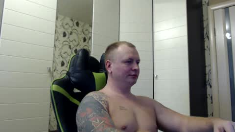 Snapshot of strongass18 chatting on March 2025 03:05:02 PM Alex online show from March 2025 03:05:02 PM