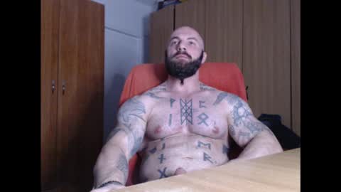 Snapshot of strongivan chatting on December 2024 07:37:02 PM StrongIvan online show from December 2024 07:37:02 PM