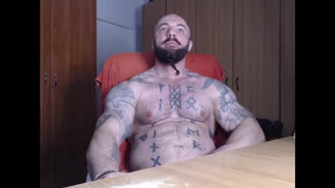 Snapshot of strongivan chatting on December 2024 05:15:02 AM StrongIvan online show from December 2024 05:15:02 AM