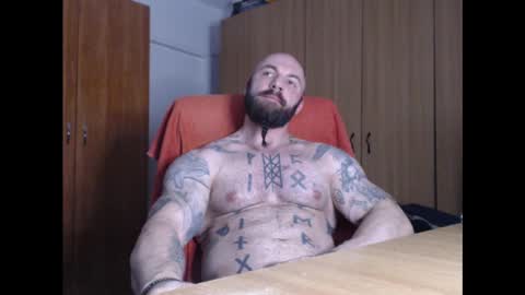 Snapshot of strongivan chatting on January 2025 07:24:01 PM StrongIvan online show from January 2025 07:24:01 PM