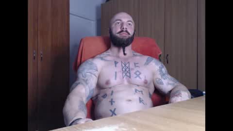 Snapshot of strongivan chatting on January 2025 06:57:02 PM StrongIvan online show from January 2025 06:57:02 PM