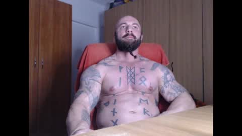 Snapshot of strongivan chatting on February 2025 07:06:02 PM StrongIvan online show from February 2025 07:06:02 PM